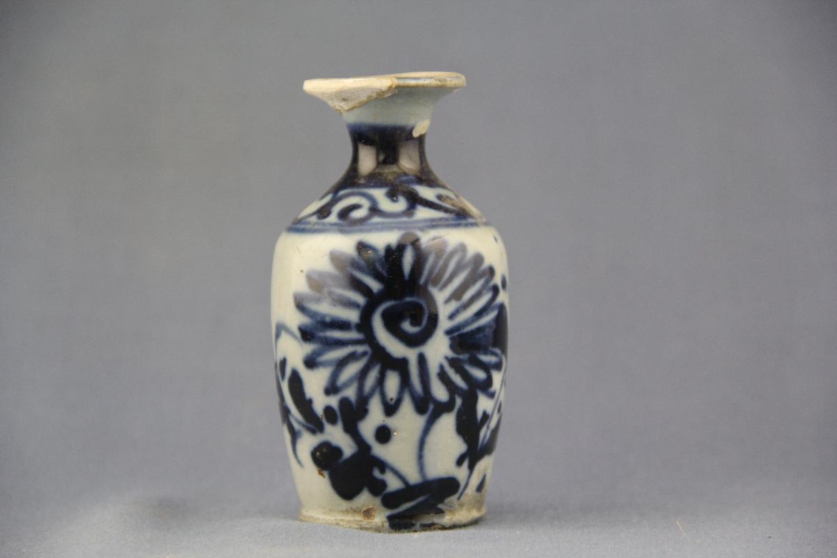 （YS）0692清青花花卉瓷药瓶
