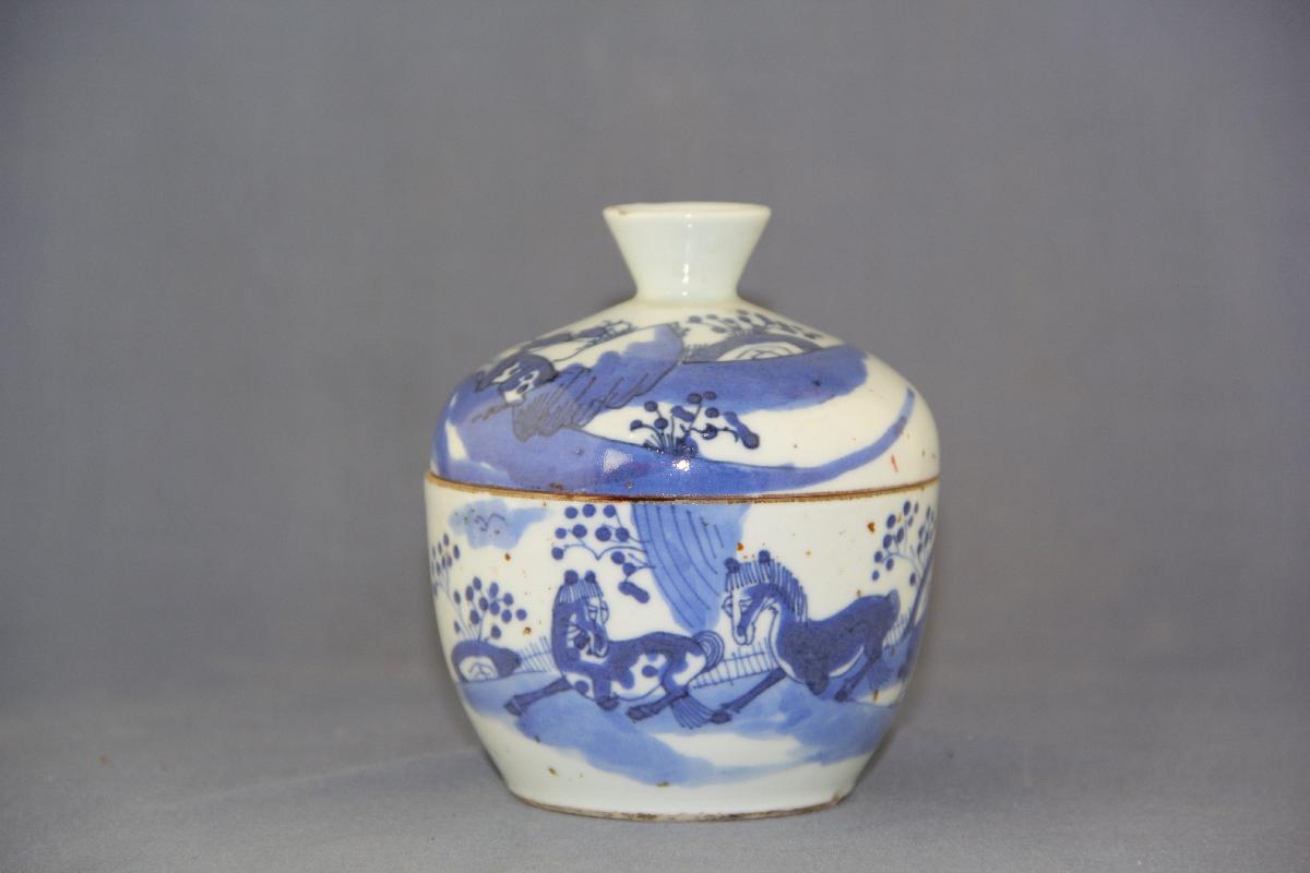 （YS）0373清青花带盖小药盒