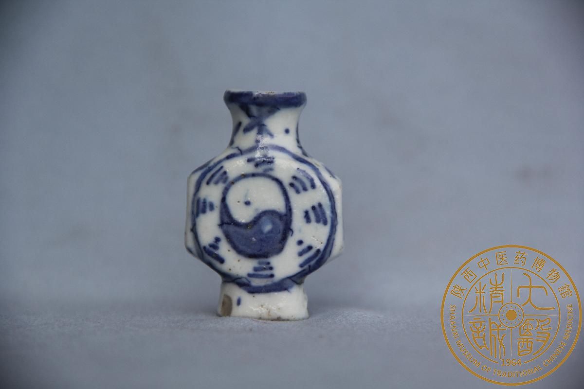 （YS）1276青花八卦小药瓶