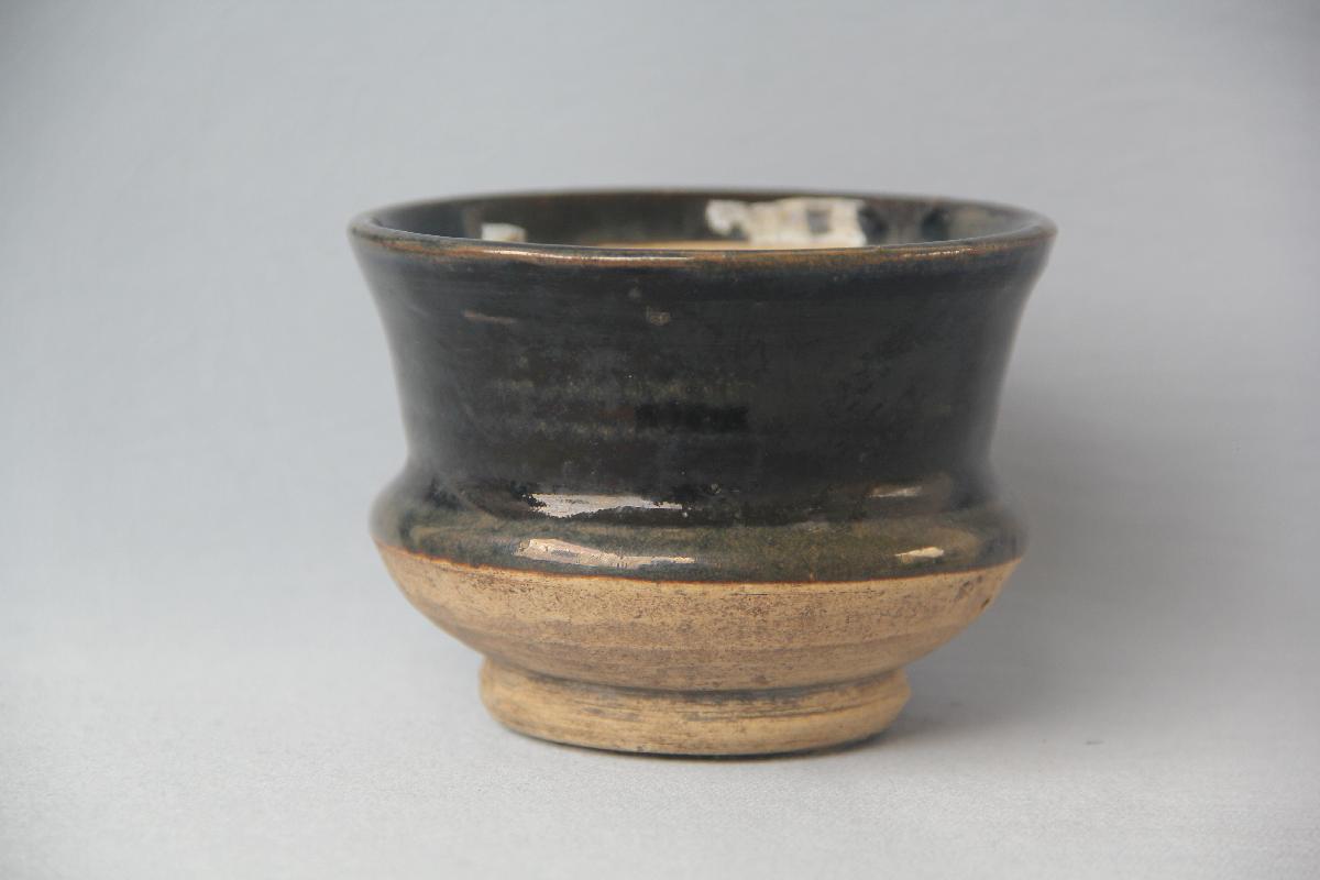 （YS）1210黑釉渣斗