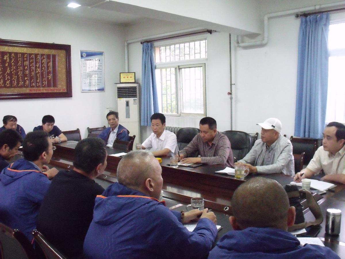 强化管理队伍将“三严三实”教育和“内函建设”推向深入