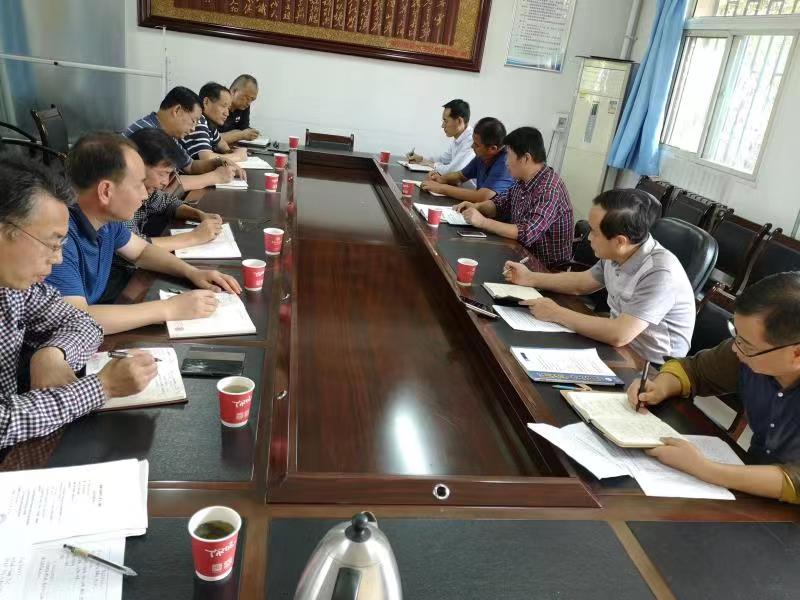 后勤基建党总支邀请校领导讲授党课