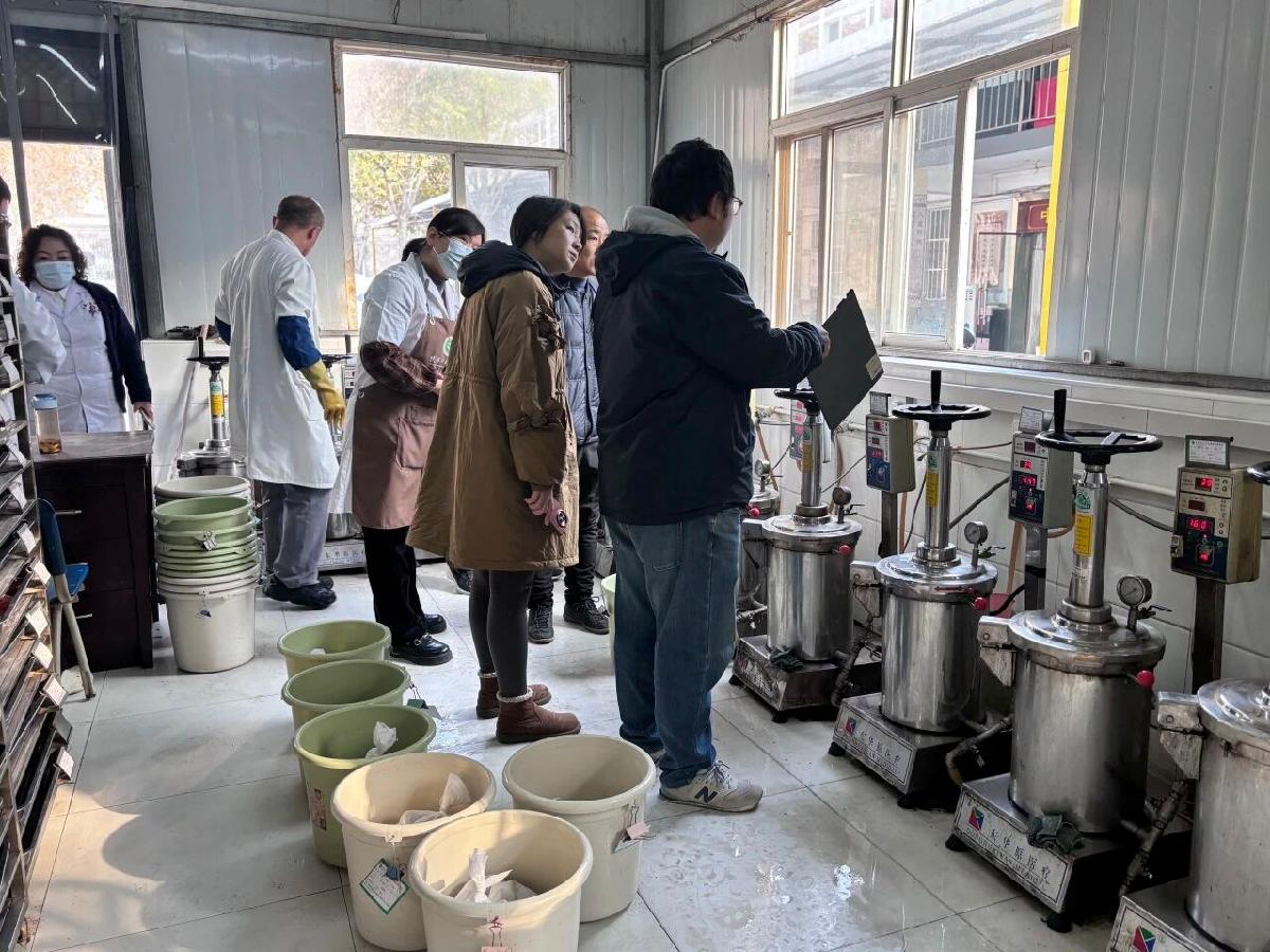 校医院开展2025年秋冬季安全专项检查