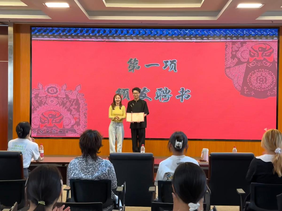 药学院举办秦腔文化进校园—“秦声雅调，非遗流芳”活动