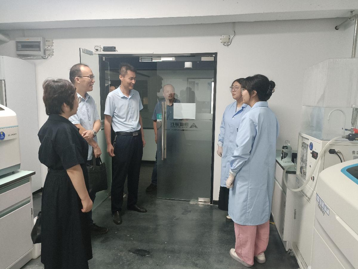 药学院赴实践教学基地开展实习巡查和访企拓岗