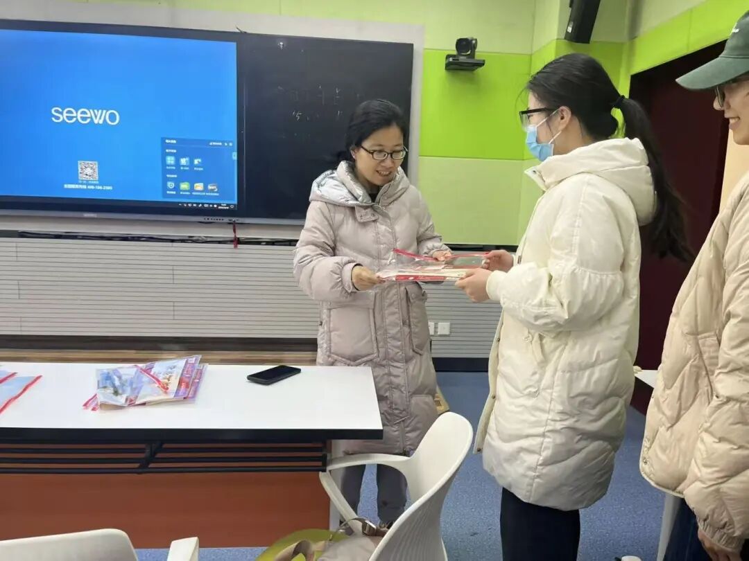 暖心送考助研路  正念减压迎考时